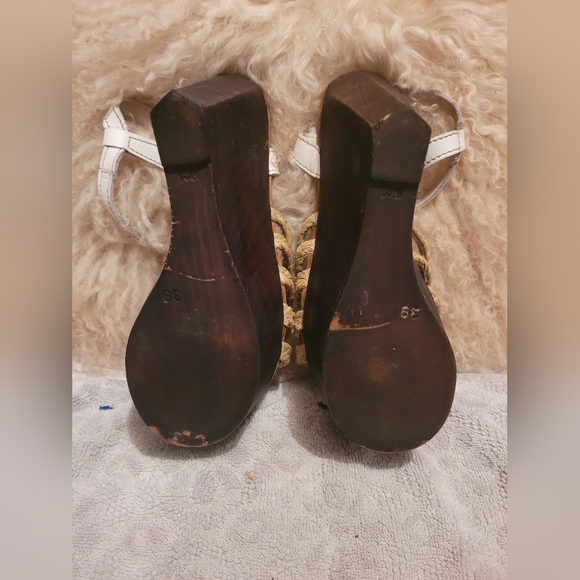 Like New Sbicca Vintage Collection Platform Wedge - Picture 4 of 8